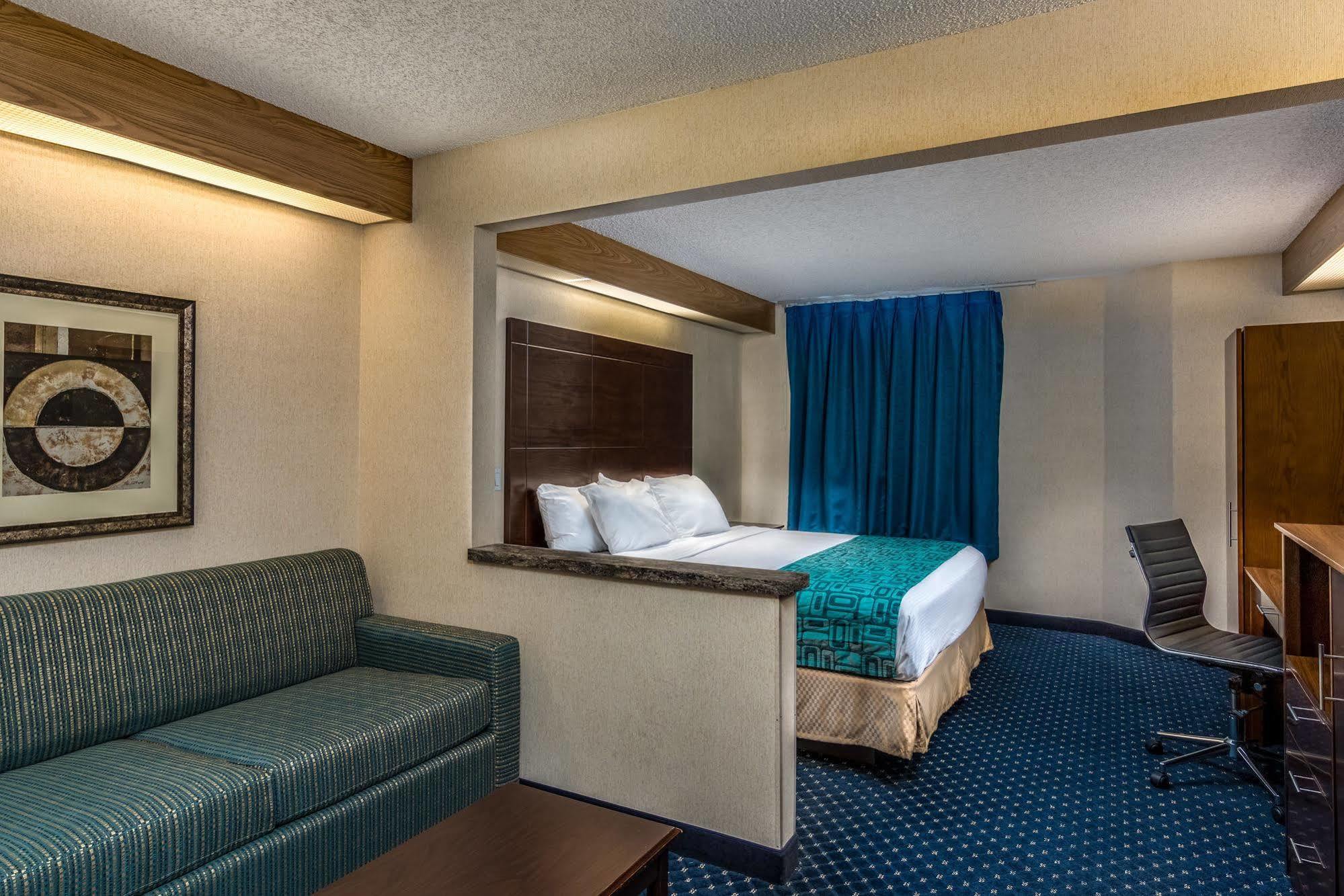 Howard Johnson By Wyndham Vancouver Hotel & Suites Extérieur photo